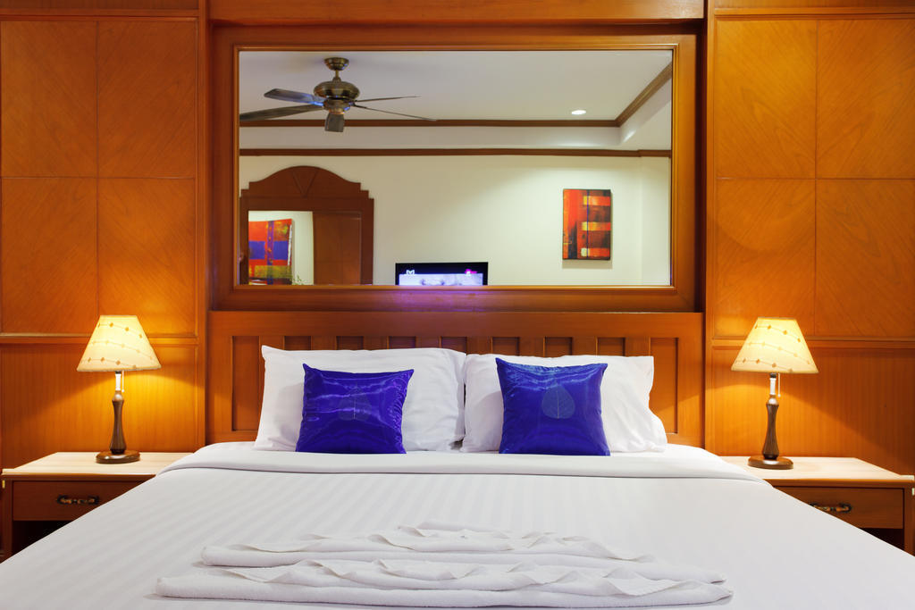 The Yim Siam Hotel Patong Экстерьер фото